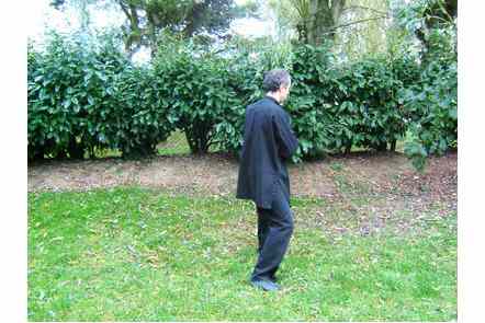 Donner coup de coude