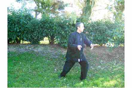 Jeter &agrave; gauche