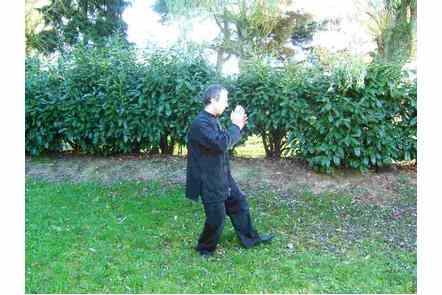 Arrondi main gauche, piquer main droite