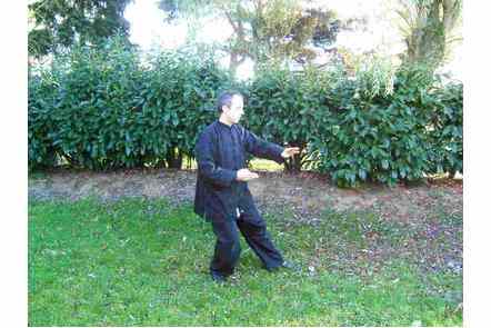 Arrondi main gauche, piquer main droite