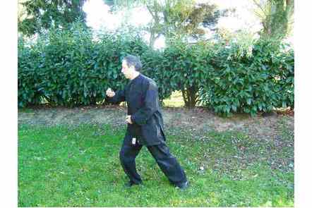 Jeter les mains droite et gauche